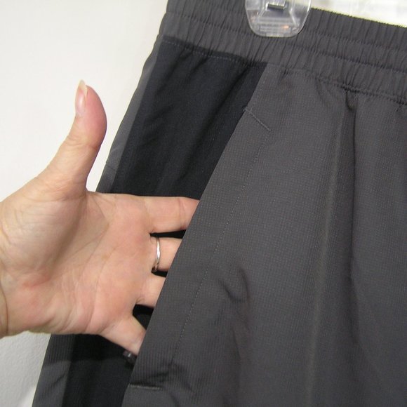 UNDER ARMOUR JOGGERS /ANKLE ZIPPERS LARGE - Picture 6 of 10